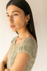 ABSTRACT DOUBLE HOOP