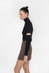 CUTOUT TURTLENECK TOP