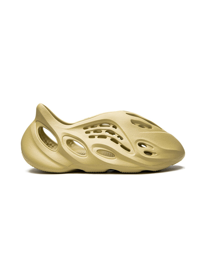 adidas Yeezy Foam RNNR Sulfur