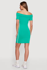 Quality Star Graphic Off The Shoulder Dress