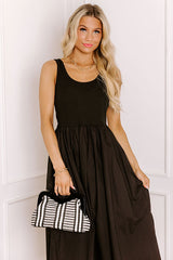 Courtyard Charm Midi Dress in Black
