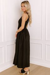 Courtyard Charm Midi Dress in Black