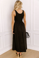 Courtyard Charm Midi Dress in Black