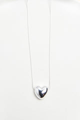 CHAIN NECKLACE WITH HEART PENDANT