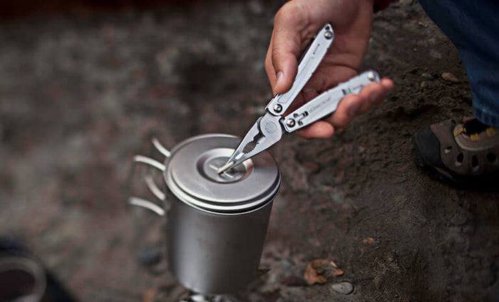 Leatherman Sidekick Multitool i sort nylonskede med karabinhage