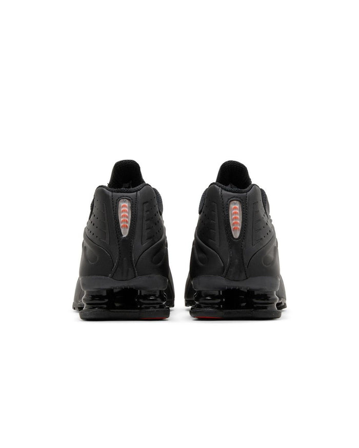 Nike Shox R4 Black (Women's)